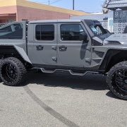 Pinnacle Limousine Manufacturing - 6 Wheel Gladiator
